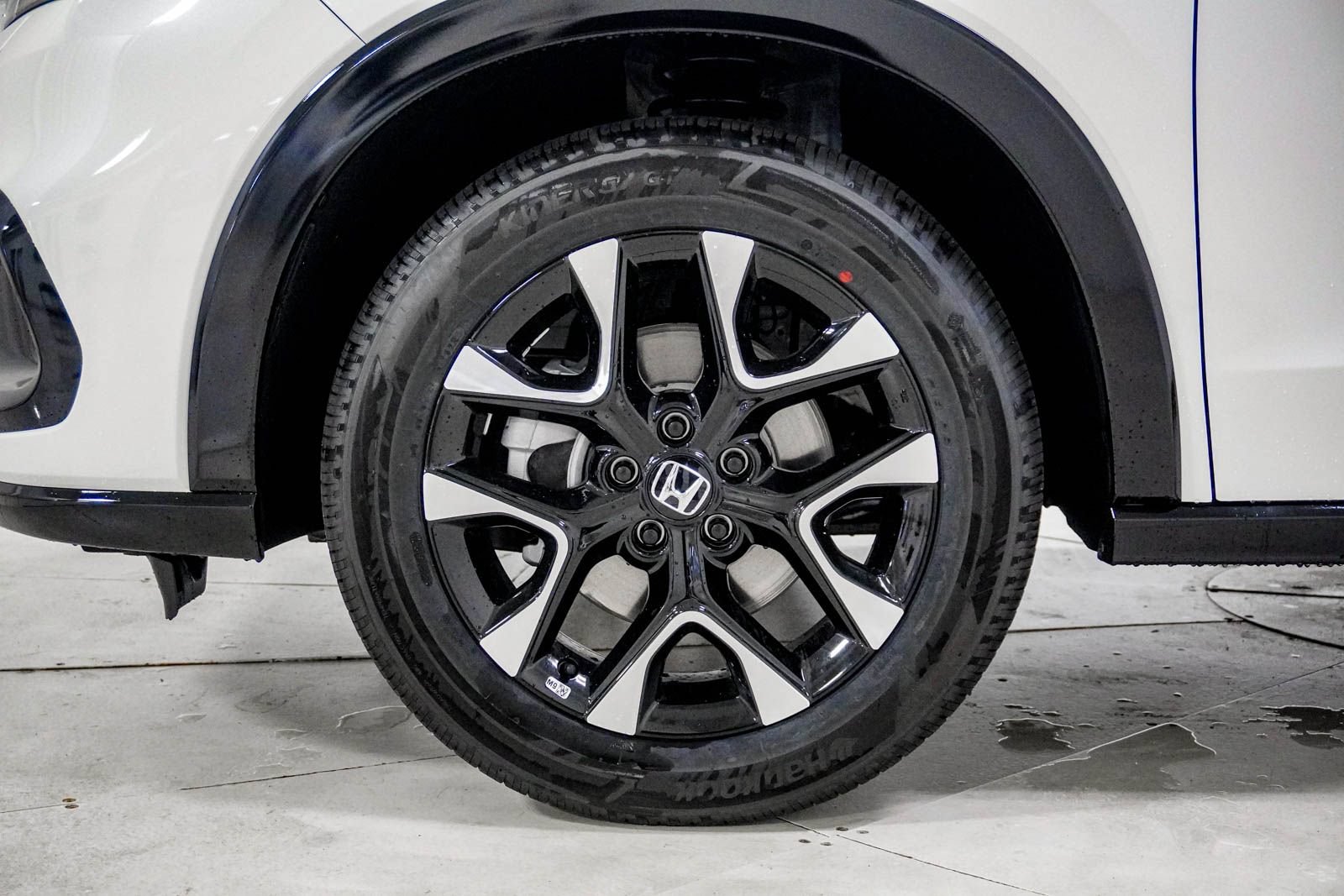 New 2027 Honda HR-V EX-L image 14