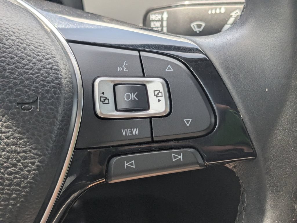Used 2019 Volkswagen Atlas SEL R-Line FWD image 15