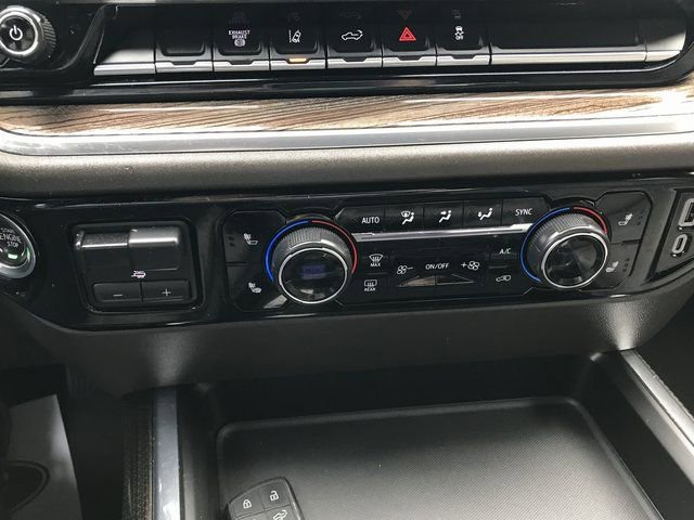 Used 2024 Chevrolet Silverado 3500 LT w/ Convenience Package image 13