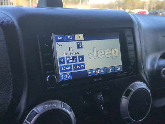 Used 2015 Jeep Wrangler Unlimited Rubicon w/ Dual Top Group image 35