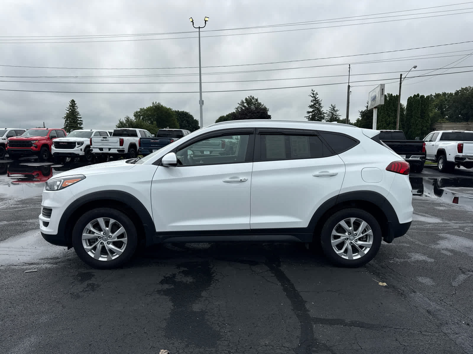 Used 2021 Hyundai Tucson Value w/ Winter Weather Package AWD/4WD image 2