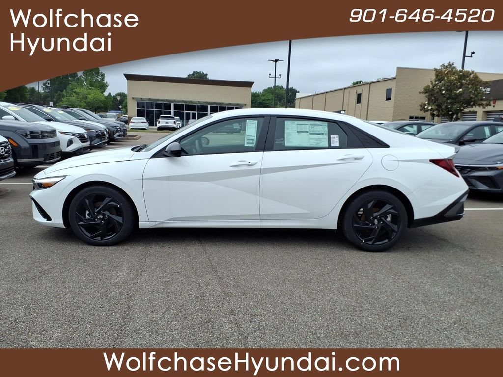 New 2026 Hyundai Elantra Sport FWD image 2