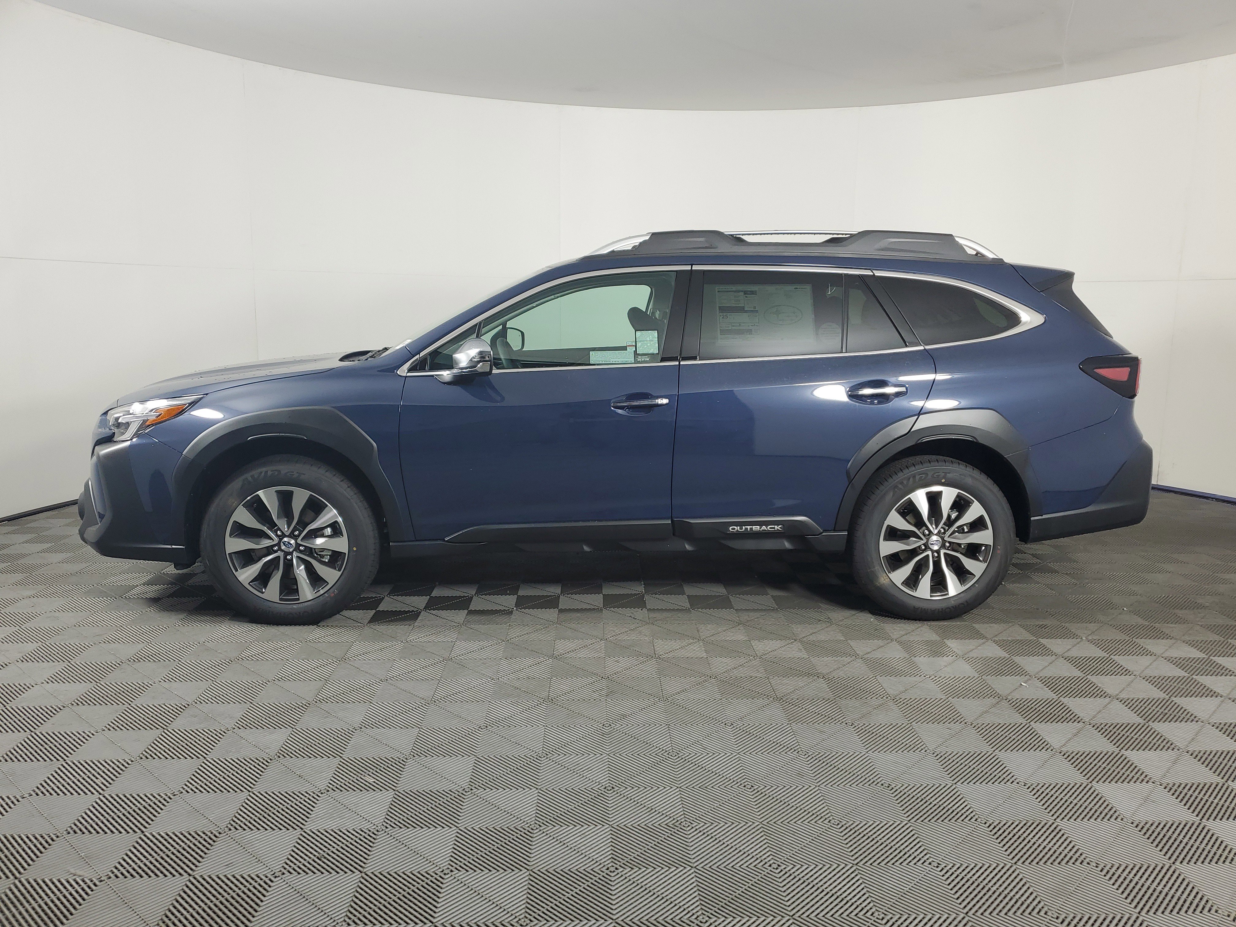 New 2025 Subaru Outback Touring XT image 7
