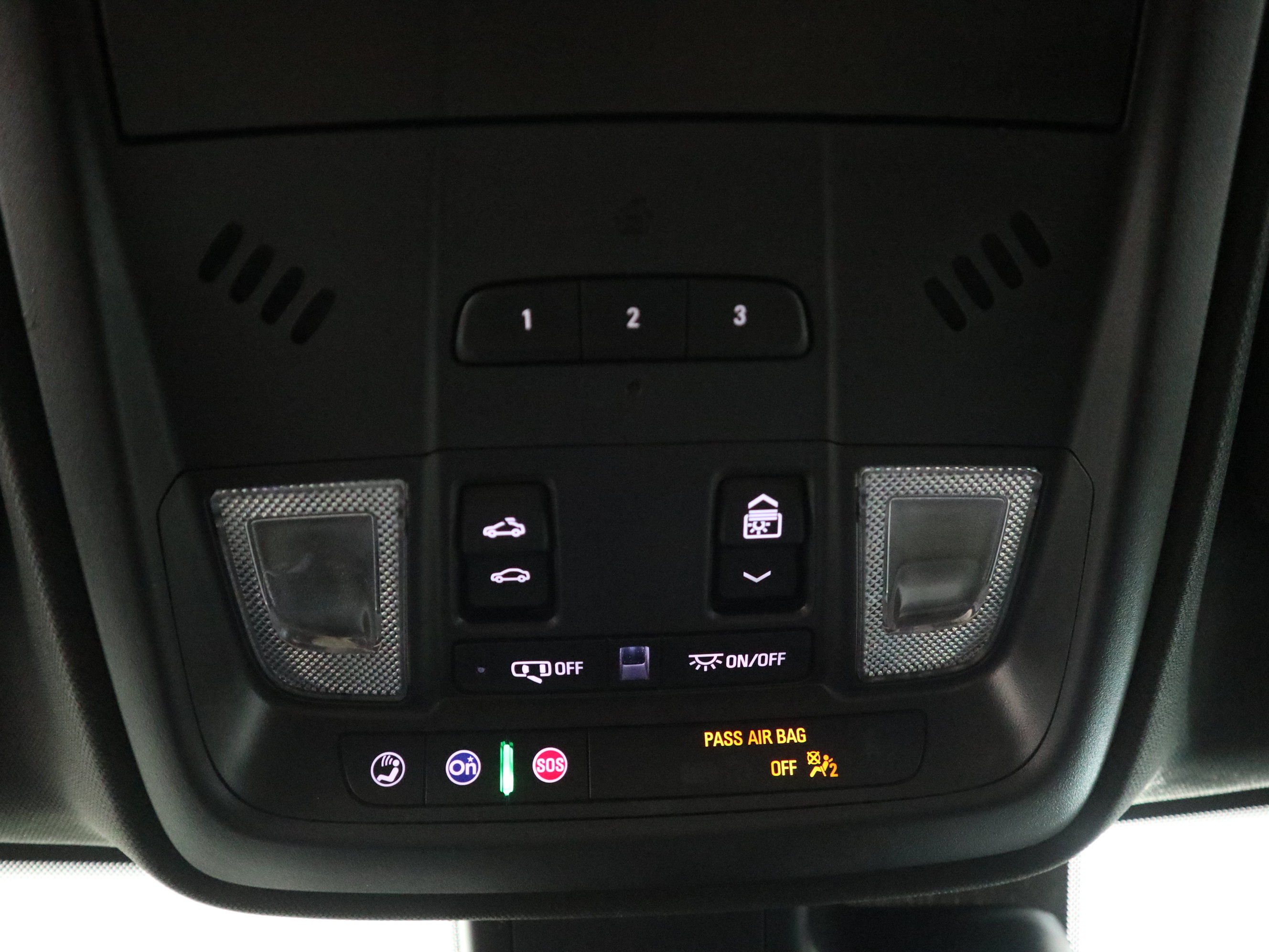 Used 2023 Cadillac XT4 Luxury w/ Cold Weather Package FWD image 35