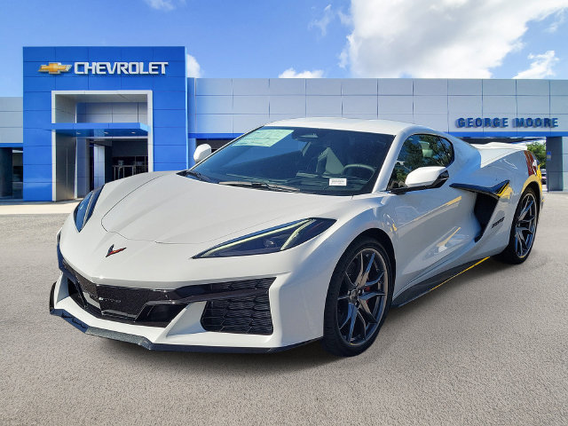 New 2027 Chevrolet Corvette Grand Sport RWD image 2