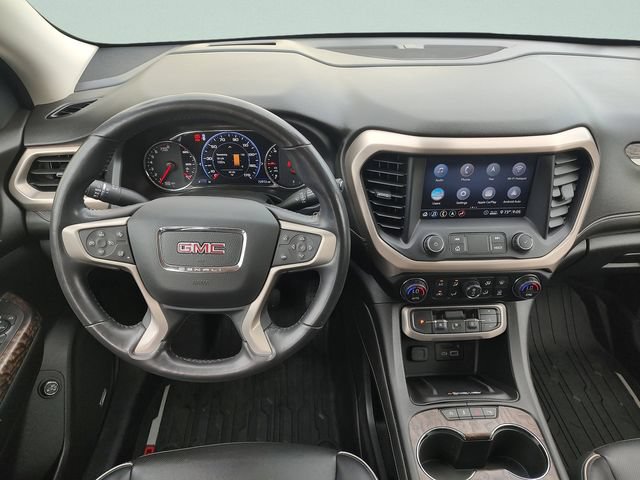 Used 2020 GMC Acadia Denali w/ Technology Package FWD image 10