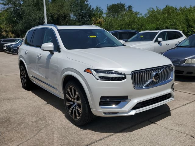 Certified 2025 Volvo XC90 B5 Core w/ Protection Package Premier AWD/4WD image 2