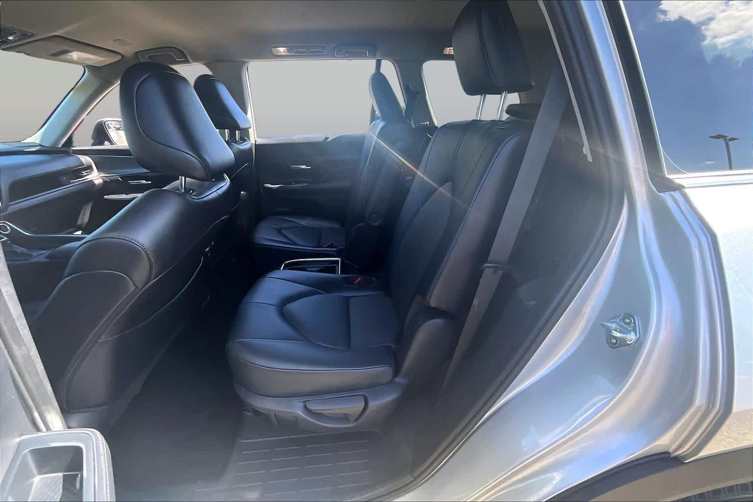 Used 2025 Toyota Grand Highlander AWD image 20