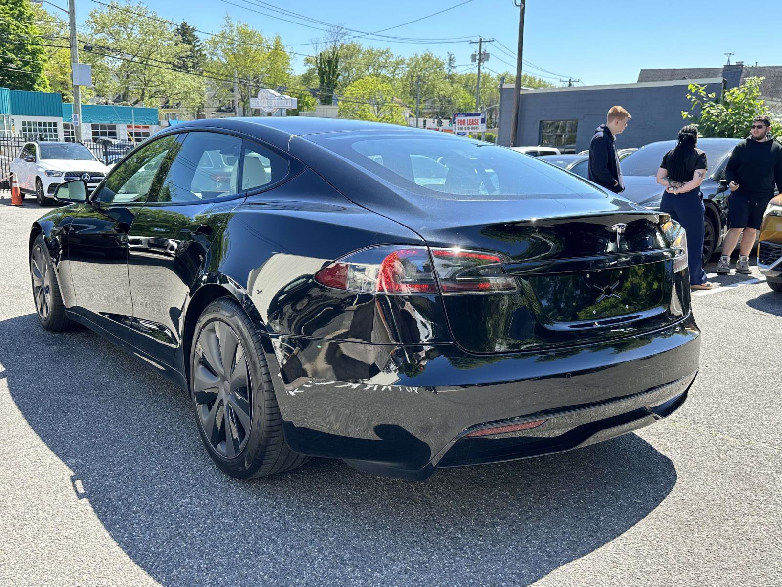 Used 2022 Tesla Model S AWD/4WD image 4