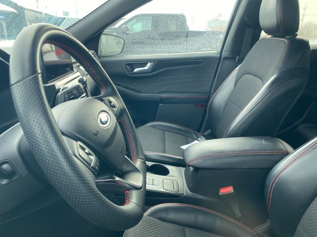 Used 2023 Ford Escape ST-Line image 15