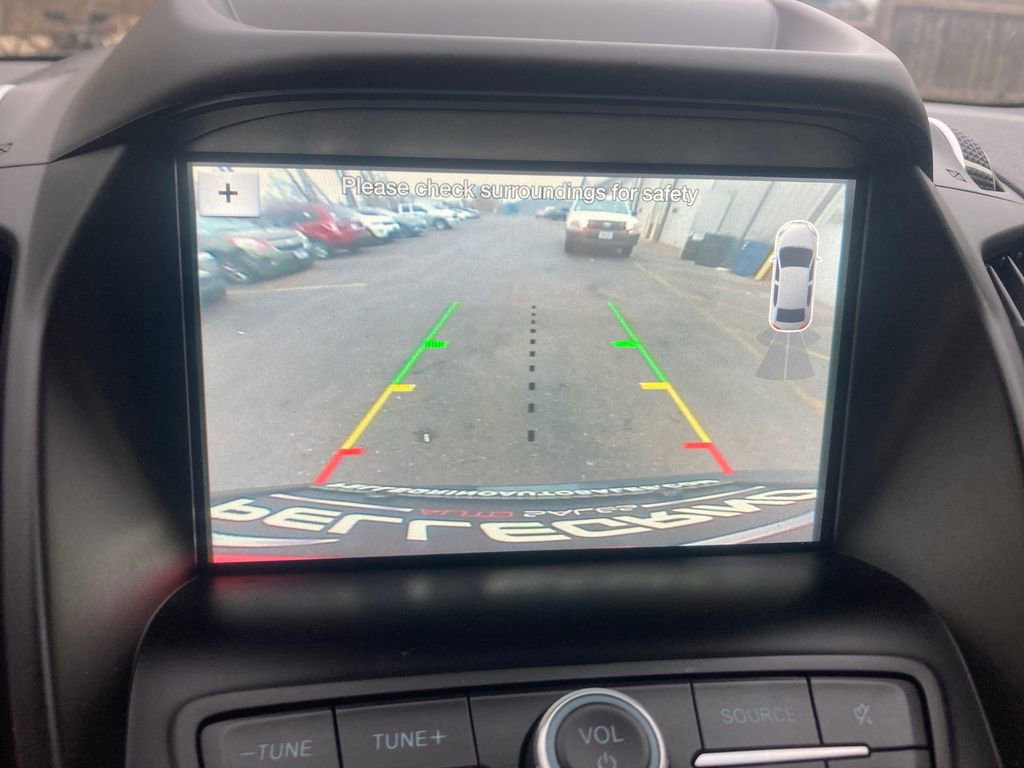 Used 2019 Ford Escape SEL image 24