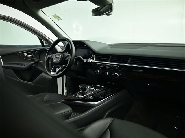 Used 2017 Audi Q7 3.0T Premium Plus image 34