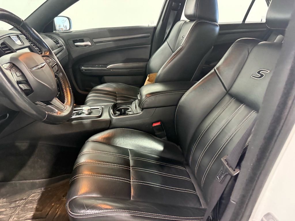 Used 2016 Chrysler 300 S image 12