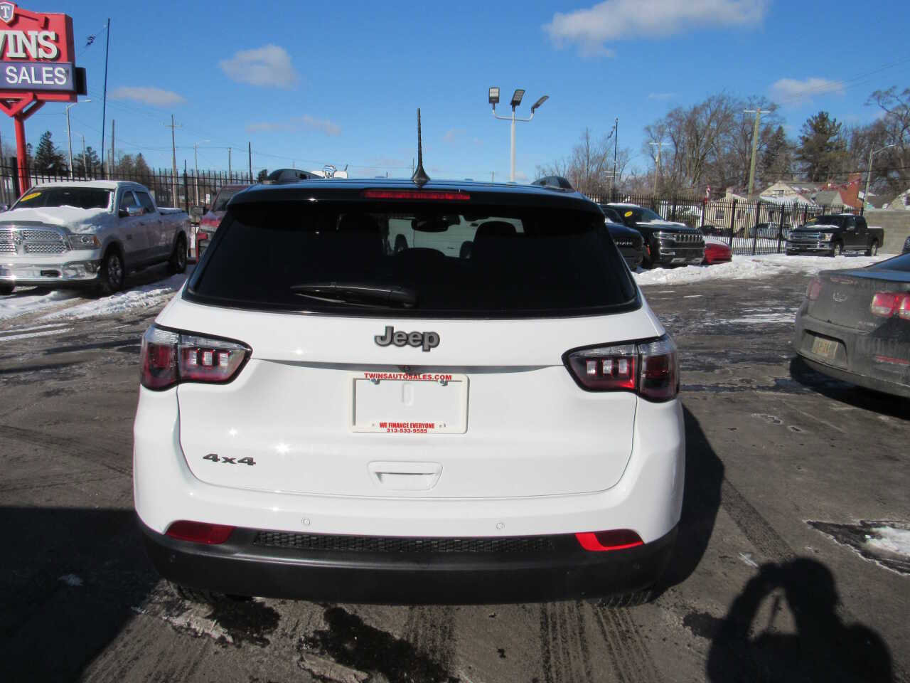 Used 2026 Jeep Compass Limited image 6