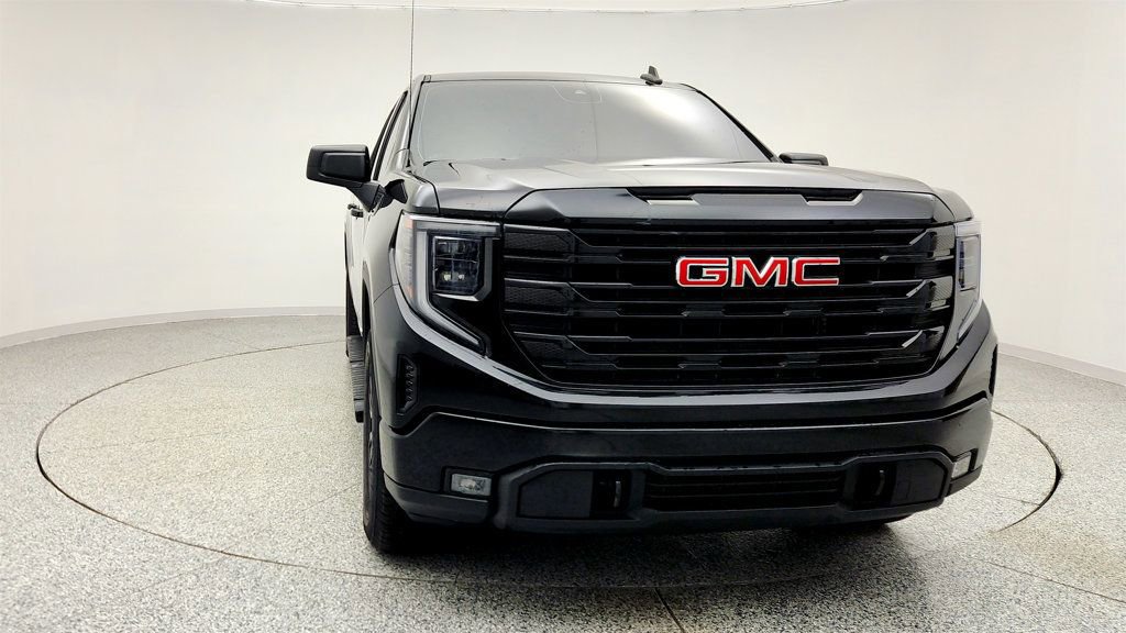 Used 2023 GMC Sierra 1500 Elevation image 2