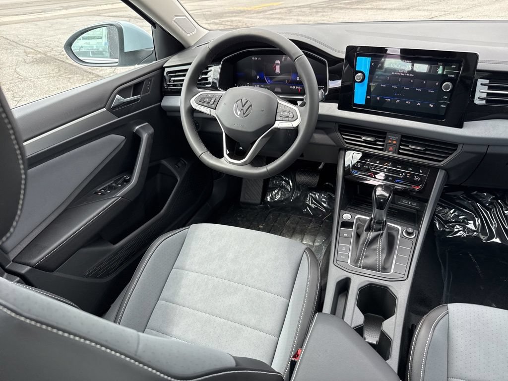 New 2026 Volkswagen Jetta SE FWD image 10