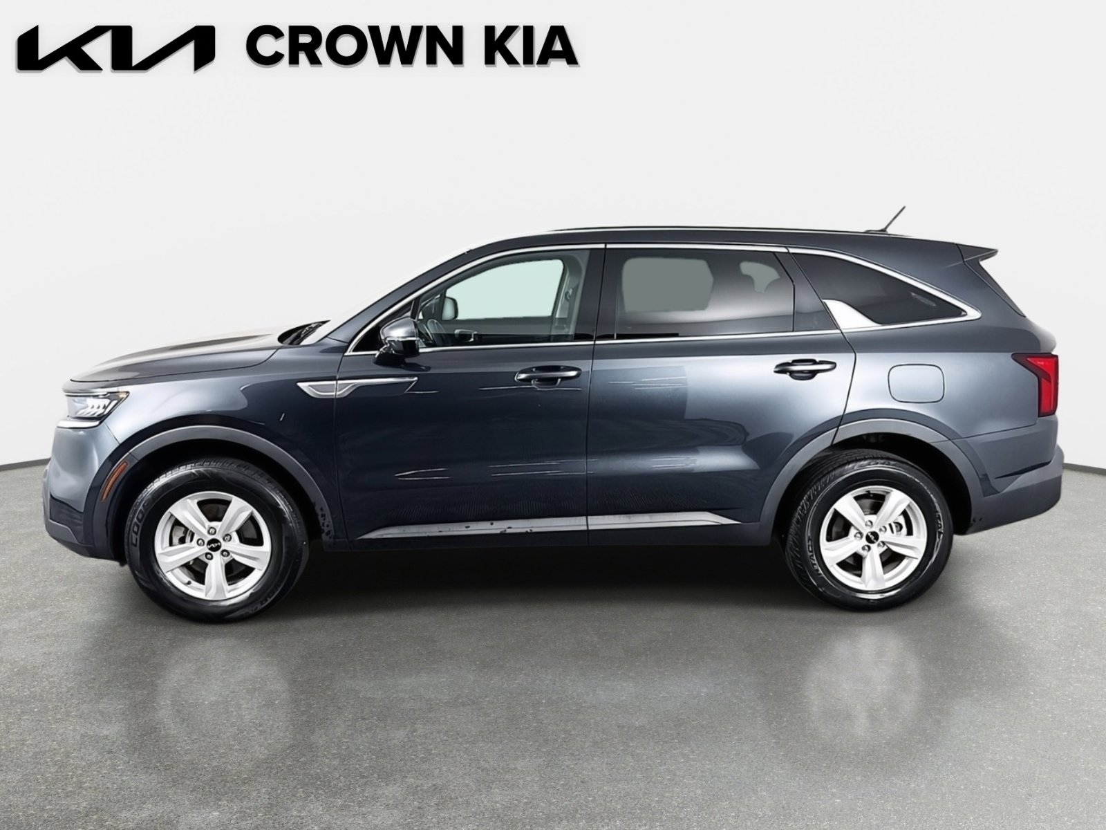 Certified 2022 Kia Sorento LX image 8