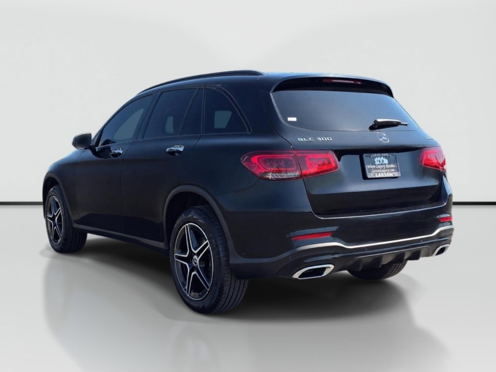 Used 2022 Mercedes-Benz GLC 300 4MATIC image 4