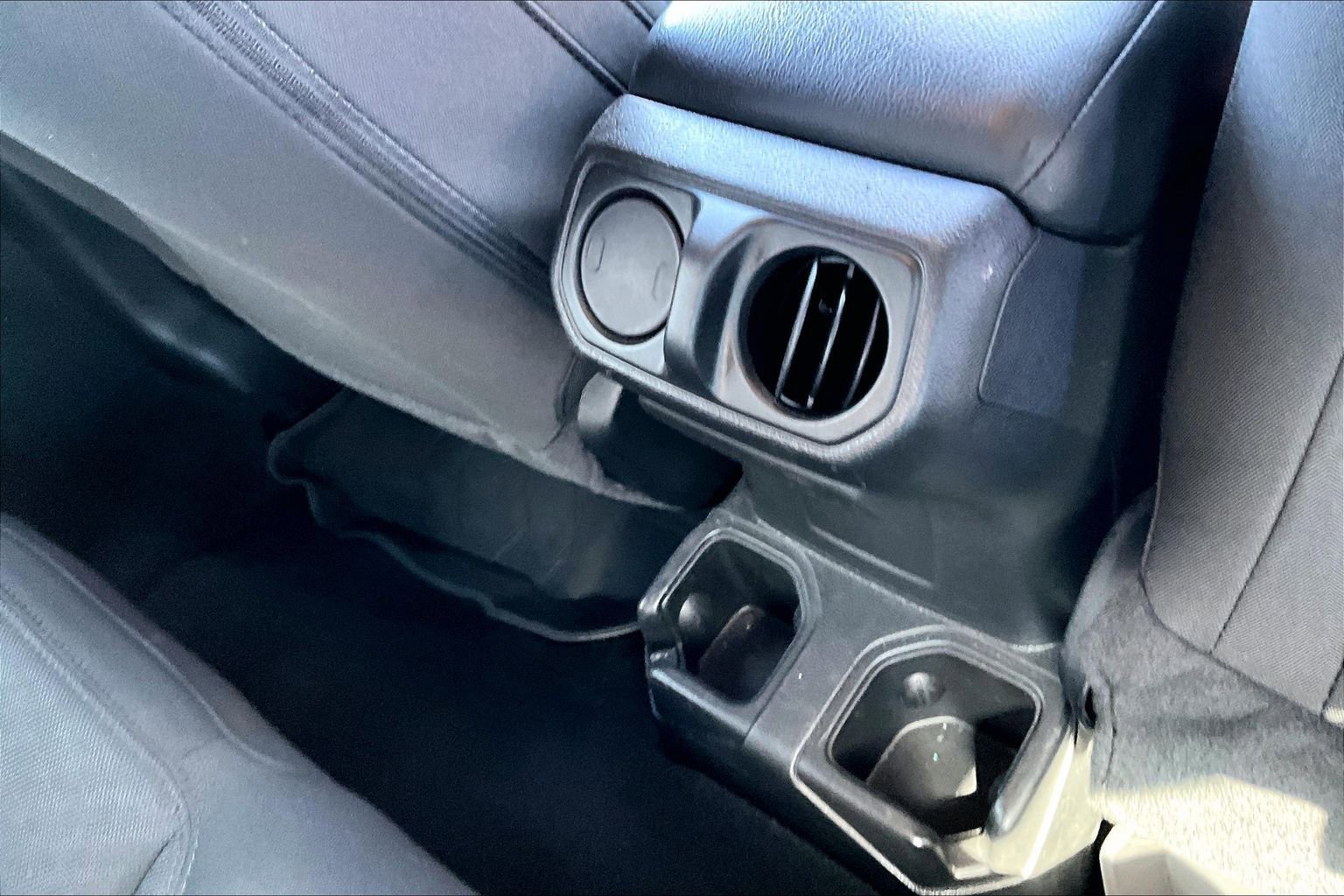 Used 2023 Jeep Wrangler Sport S image 10