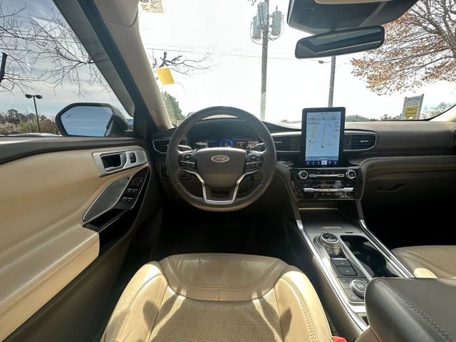 Used 2021 Ford Explorer Platinum w/ Equipment Group 601A image 17