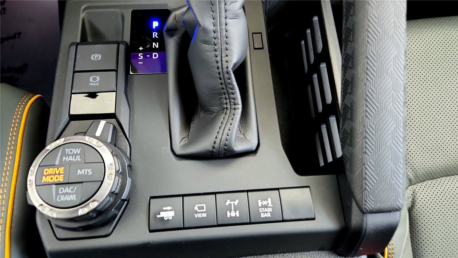 Used 2025 Toyota 4Runner Trailhunter image 34