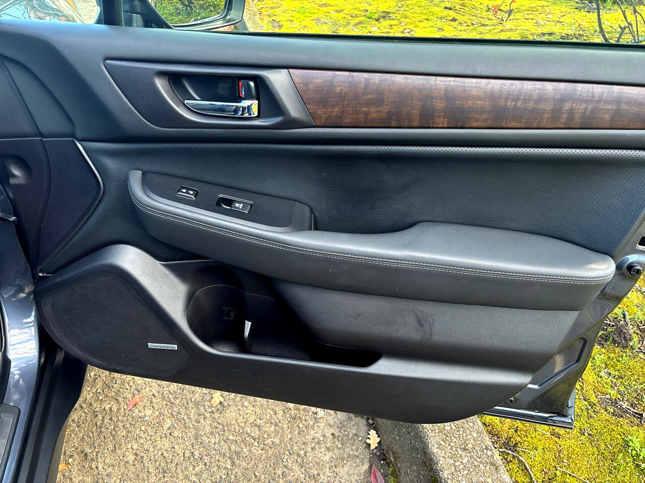 Used 2017 Subaru Outback 2.5i Limited image 28