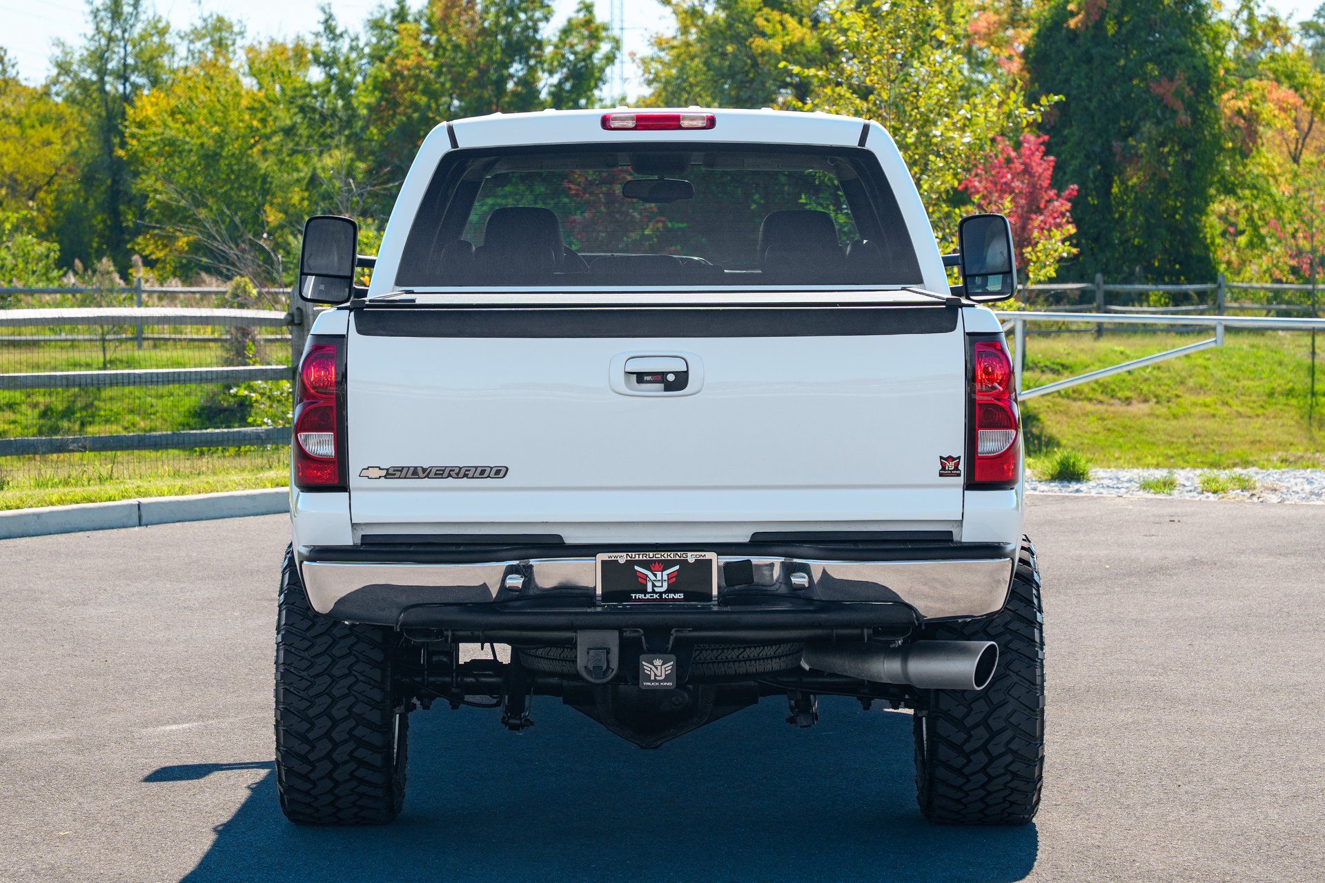 Used 2007 Chevrolet Silverado 2500 LT w/ Heavy-Duty Power Package AWD/4WD image 6