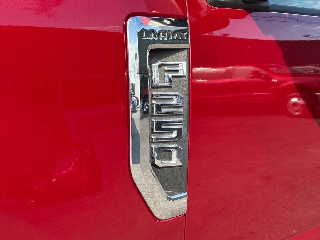 Used 2017 Ford F250 Lariat w/ Lariat Ultimate Package image 11