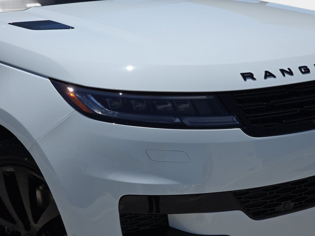 New 2026 Land Rover Range Rover Sport Dynamic SE AWD/4WD image 34