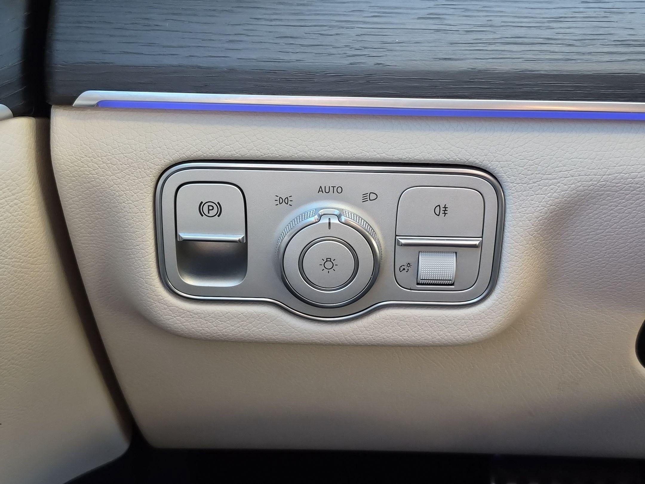 Certified 2025 Mercedes-Benz GLS 450 4MATIC image 17
