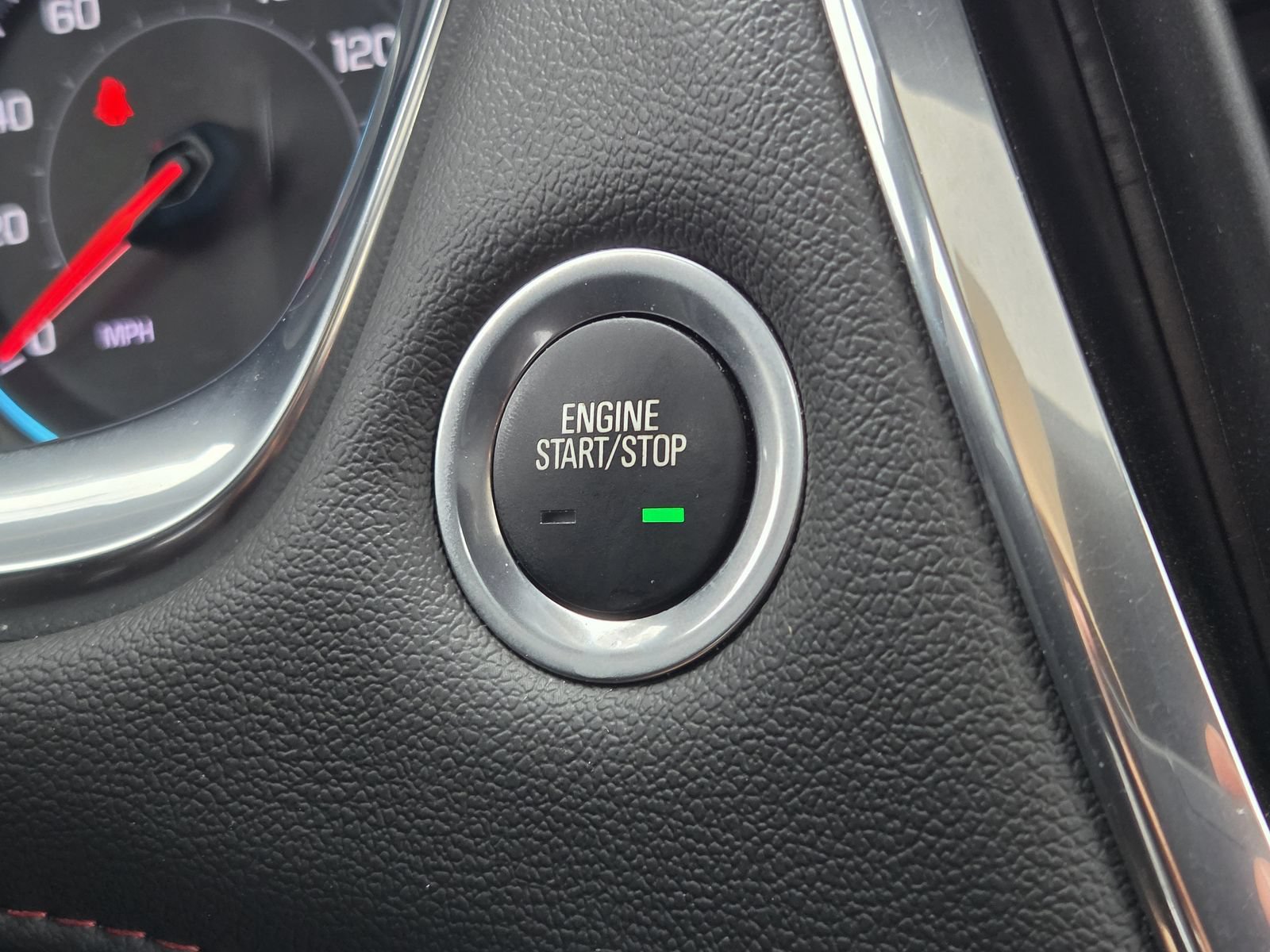Used 2023 Chevrolet Traverse RS AWD/4WD image 29