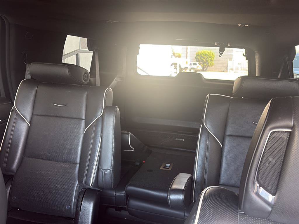 Used 2022 Cadillac Escalade Sport w/ Touring Package AWD/4WD image 21