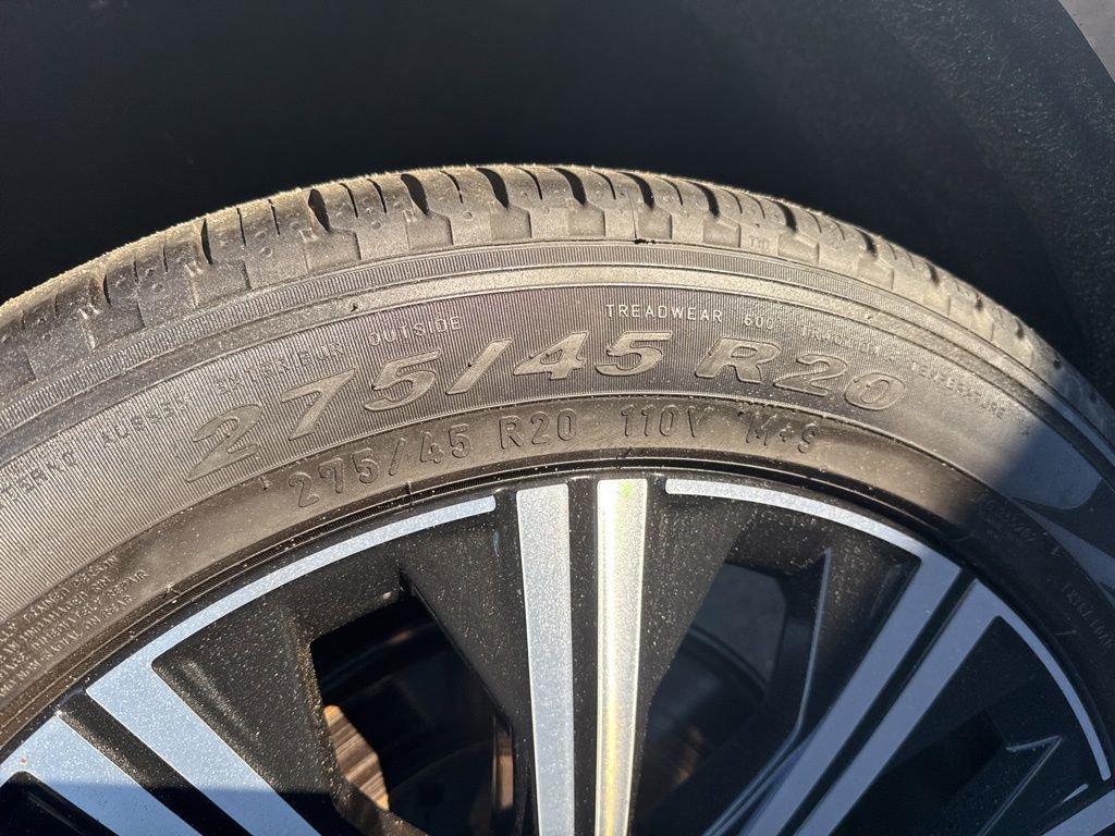 Used 2024 Volvo XC90 B5 Plus image 38