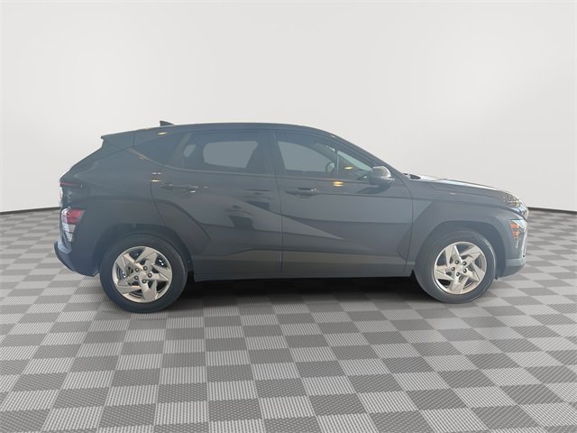 Used 2024 Hyundai Kona SE image 13