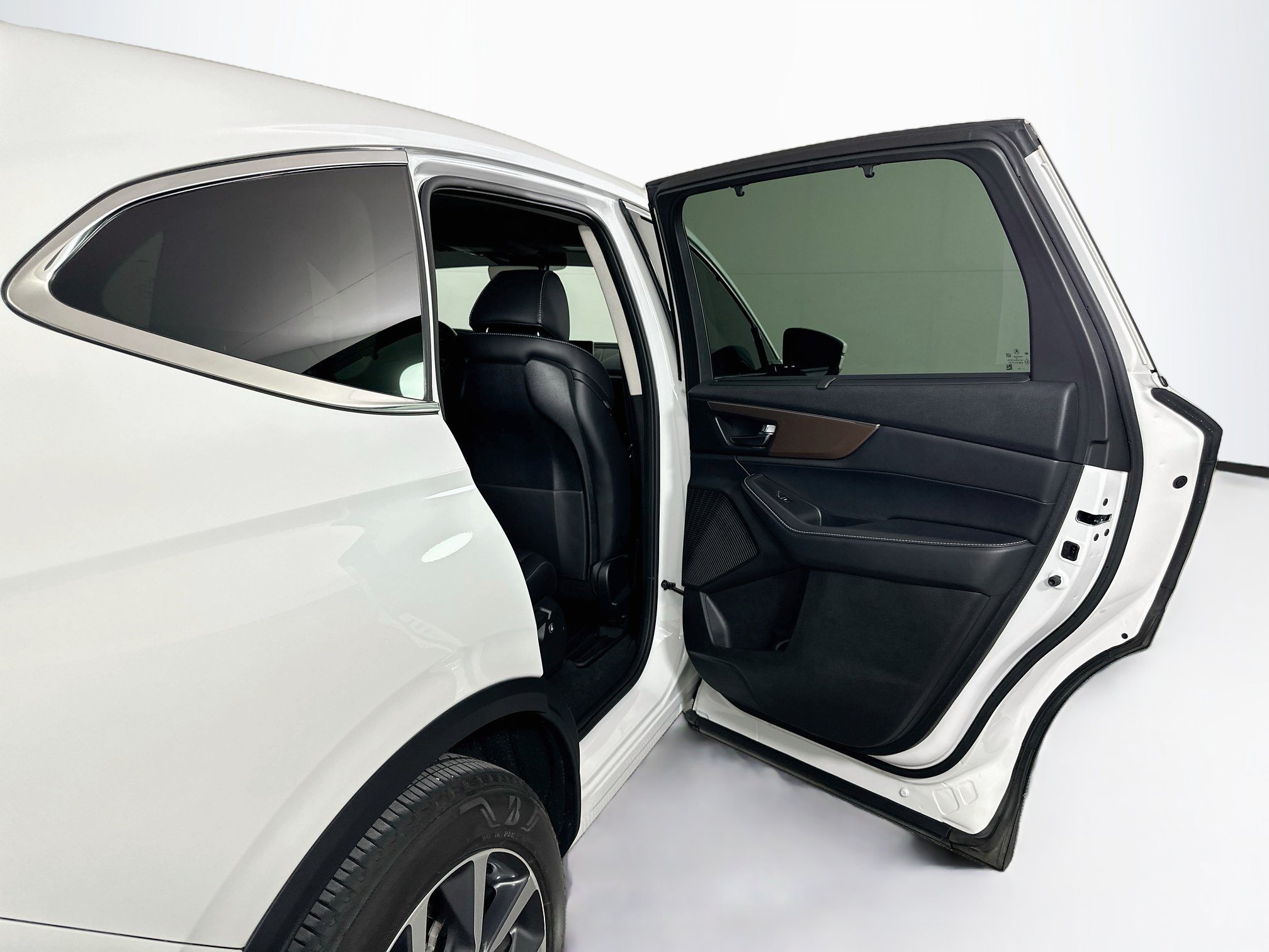 Used 2022 Acura MDX w/ Technology Package AWD/4WD image 34
