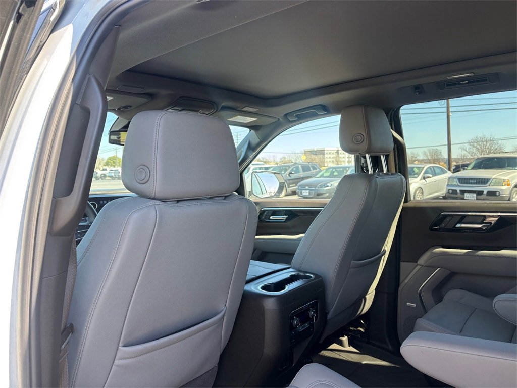 Used 2025 Chevrolet Tahoe LT w/ Comfort Package image 25