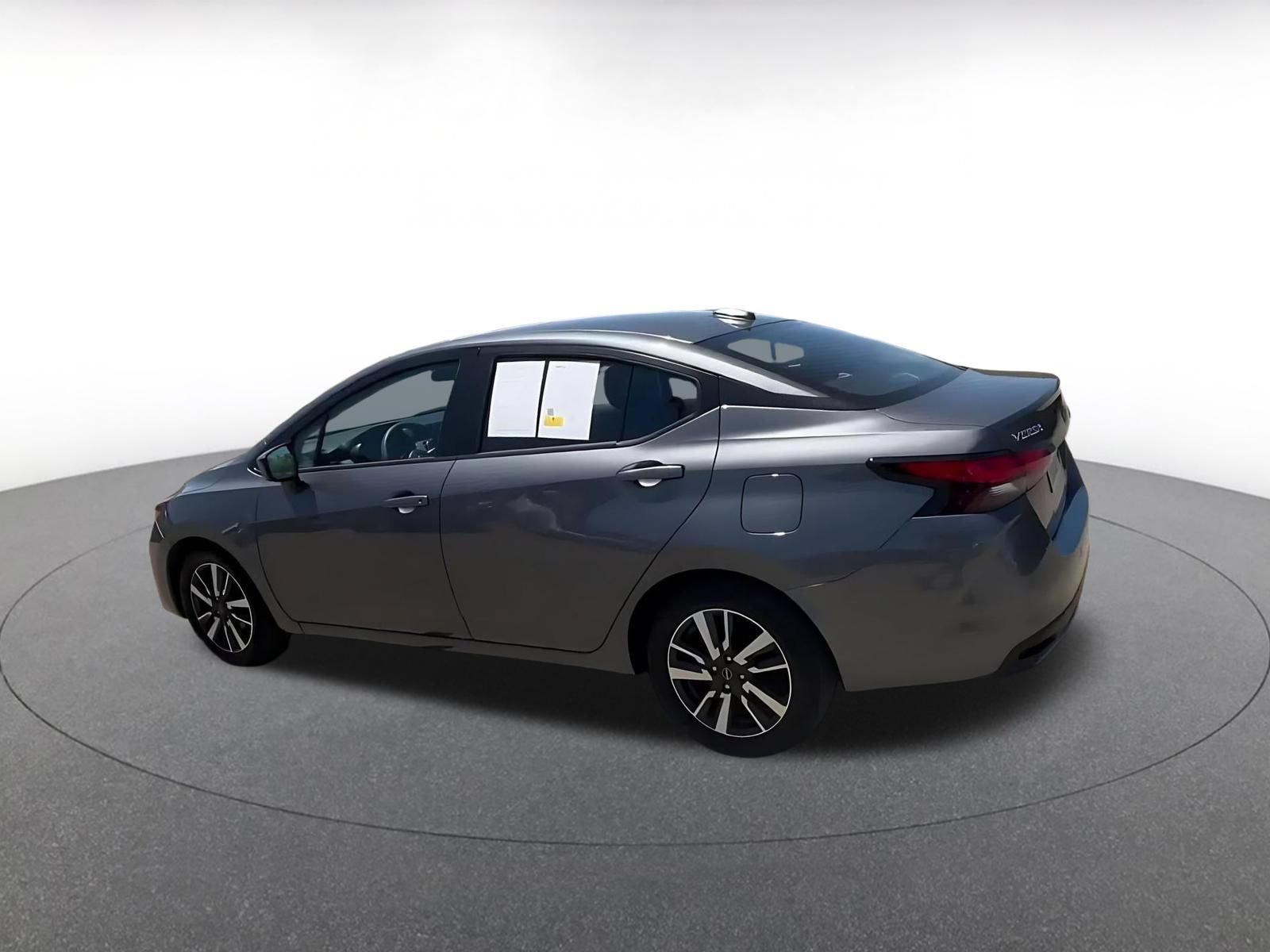 Used 2025 Nissan Versa SV FWD image 10