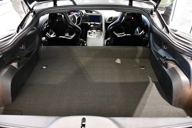 Used 2015 Chevrolet Corvette Z06 w/ Z07 Performance Package image 18