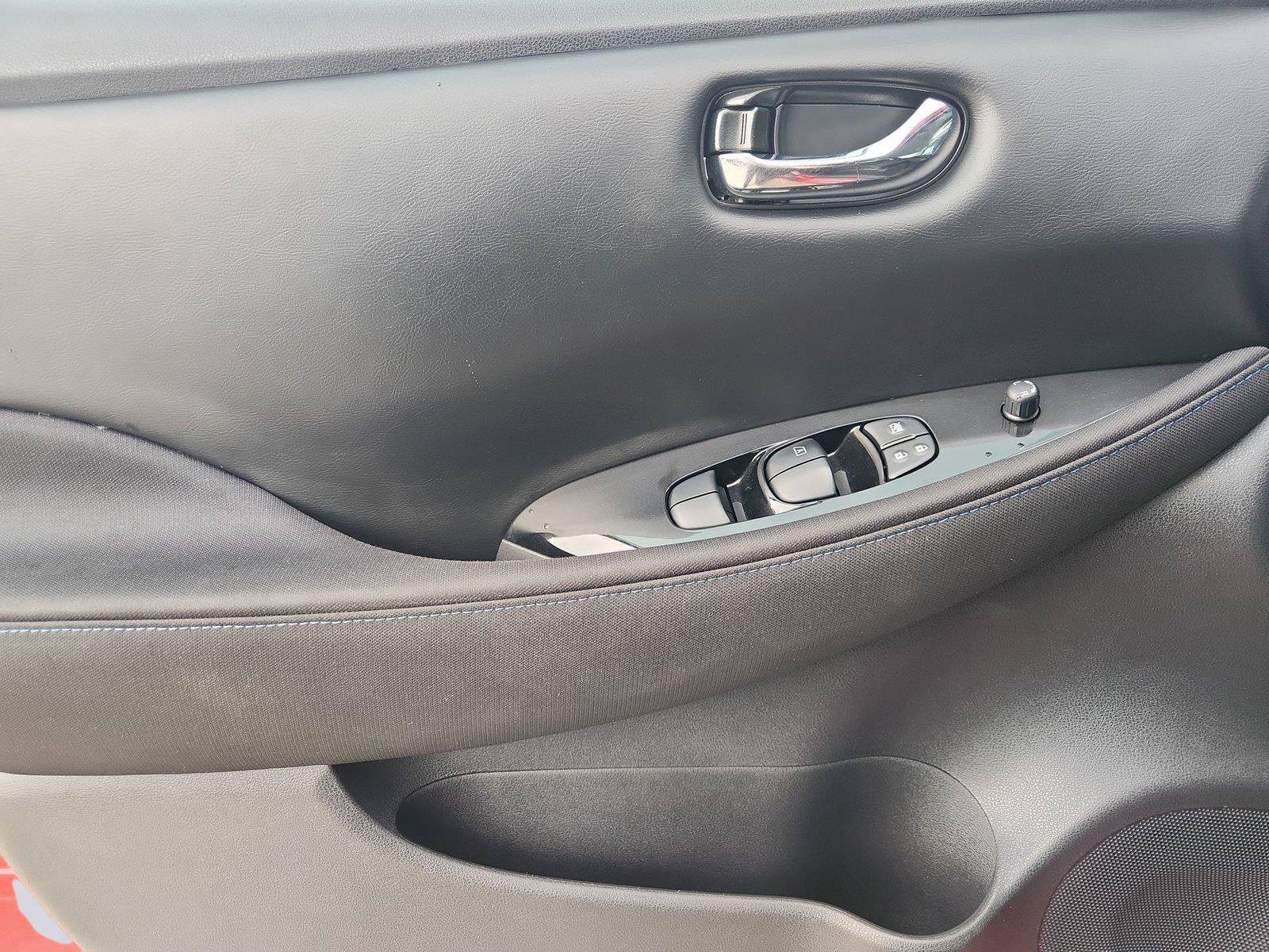 Used 2022 Nissan Leaf SV FWD image 21