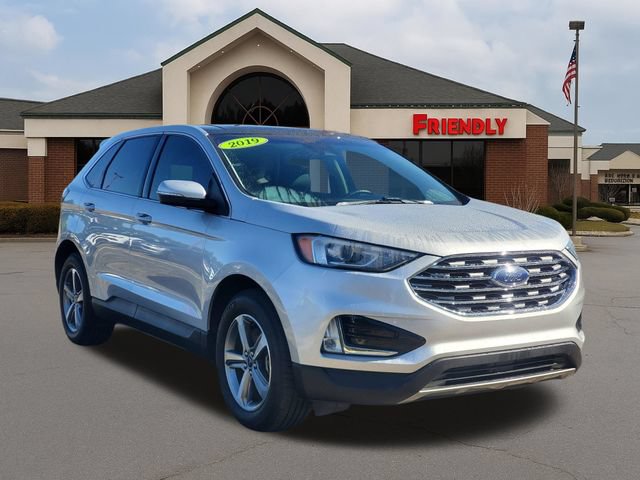 Used 2019 Ford Edge SEL w/ Equipment Group 201A AWD/4WD image 2