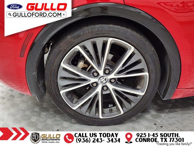 Used 2024 Toyota Prius XLE FWD image 9