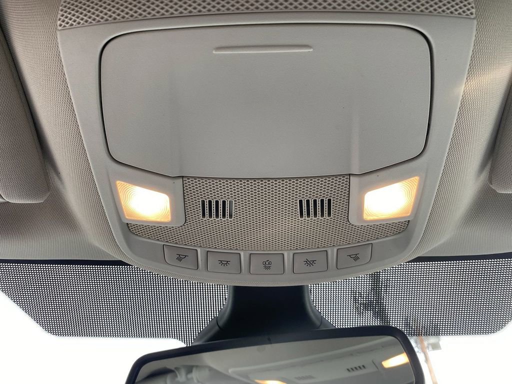 Used 2023 Ford Edge SEL image 23