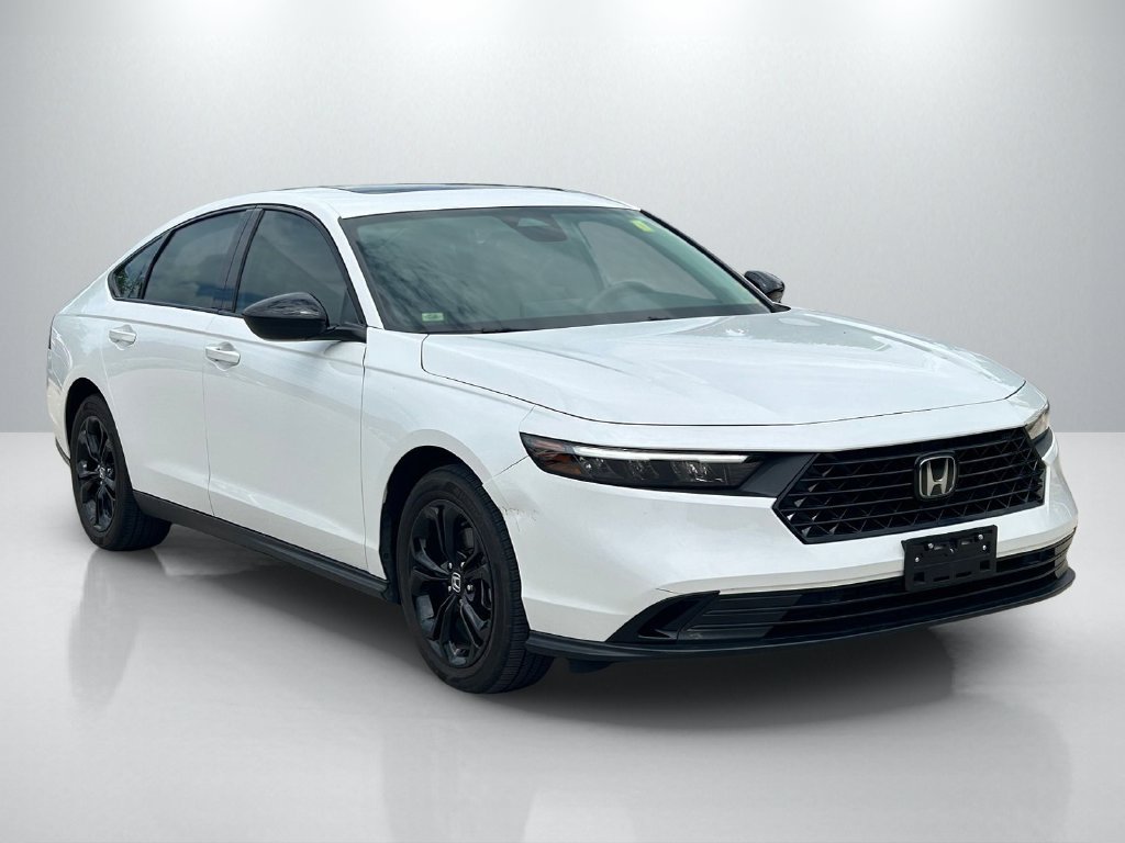 Used 2025 Honda Accord SE image 3