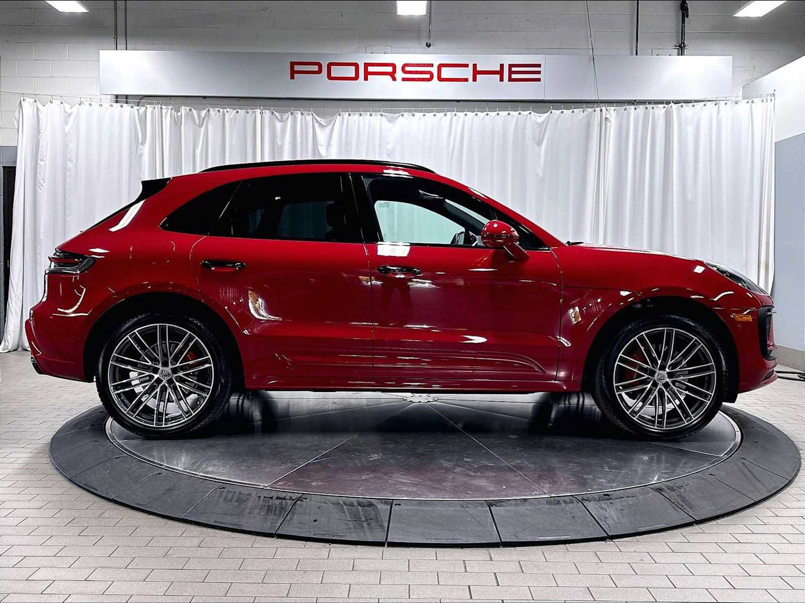 Used 2026 Porsche Macan S AWD/4WD image 11