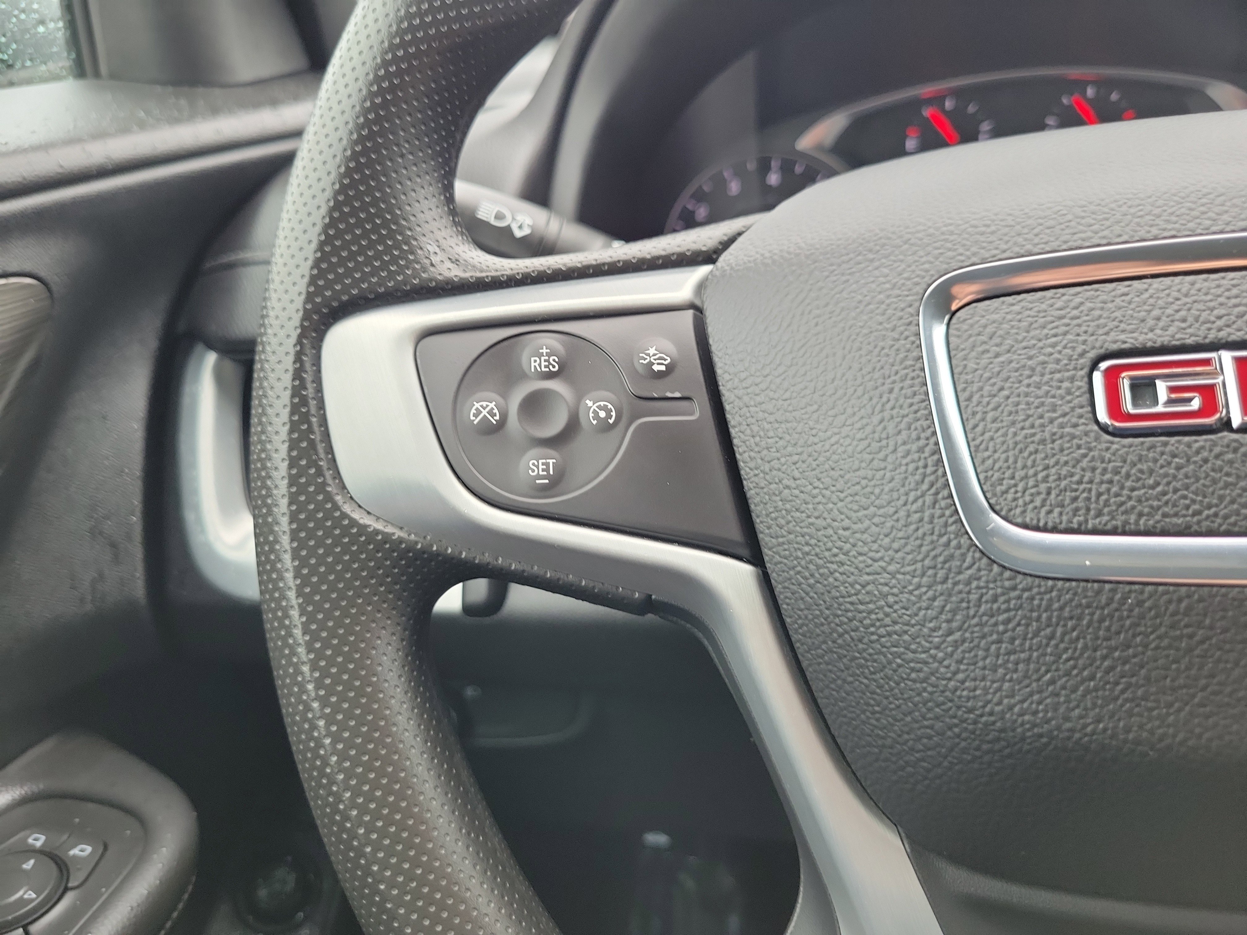 Used 2023 GMC Terrain SLE w/ Driver Convenience Package FWD image 17