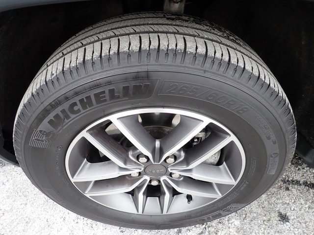 Used 2021 Jeep Grand Cherokee Limited image 11