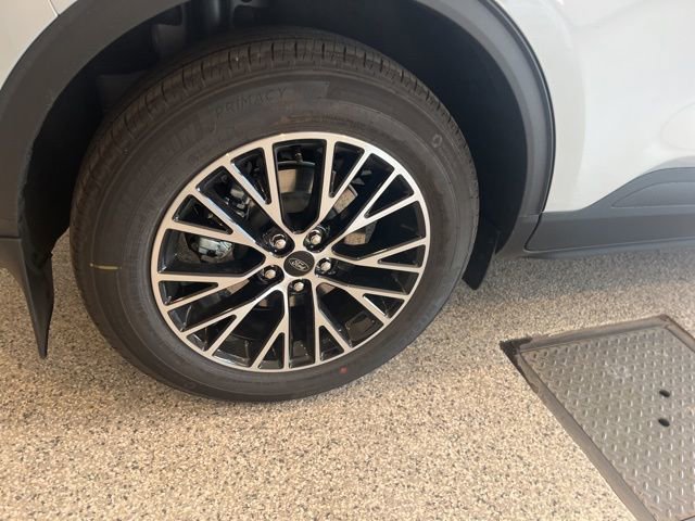 New 2025 Ford Escape SE w/ PHEV Premium Package image 6