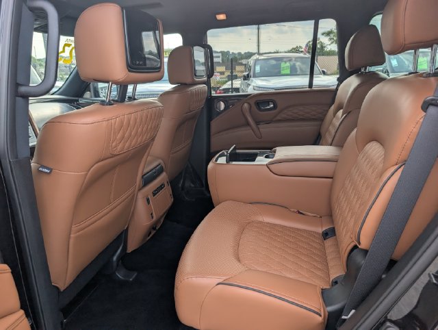 Used 2023 INFINITI QX80 Sensory w/ Cargo Package AWD/4WD image 17