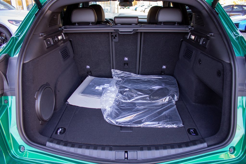 New 2025 Alfa Romeo Stelvio Sprint image 23