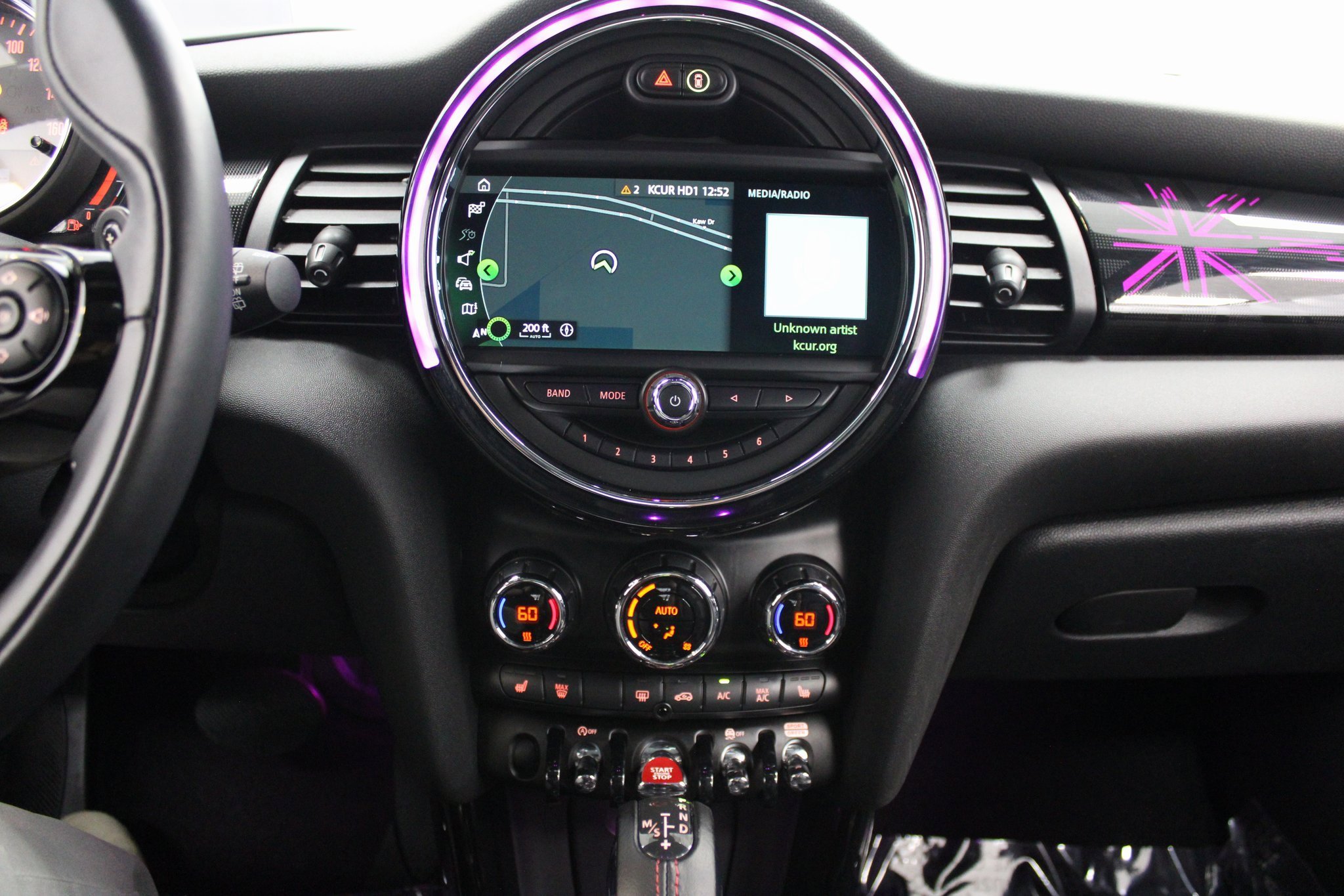 Used 2019 MINI Cooper S image 29